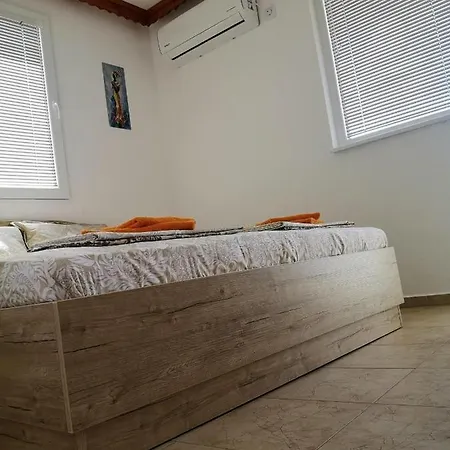 Apartment Elvira Chernomorets