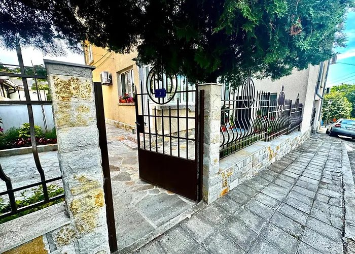 Appartement Elvira *